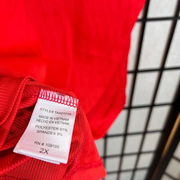 Love J Short Sleeve Quarter Zip Red Rib Knit Top 2X NWT - Picture 5 of 5